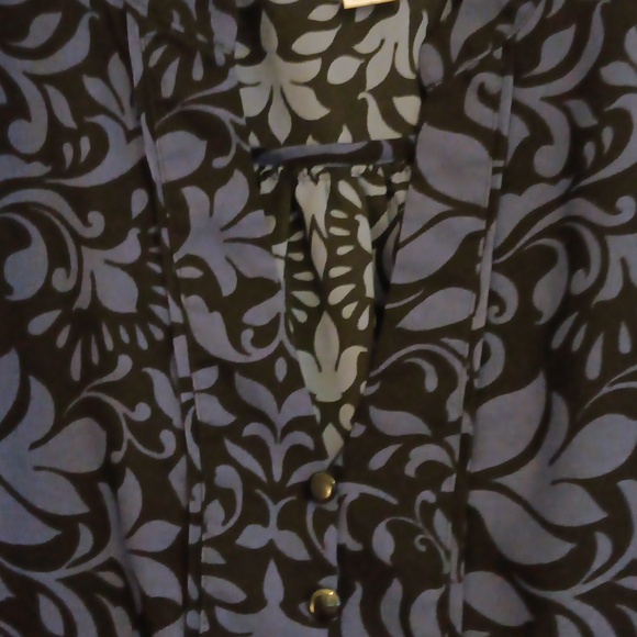 Top - Picture 6 of 8